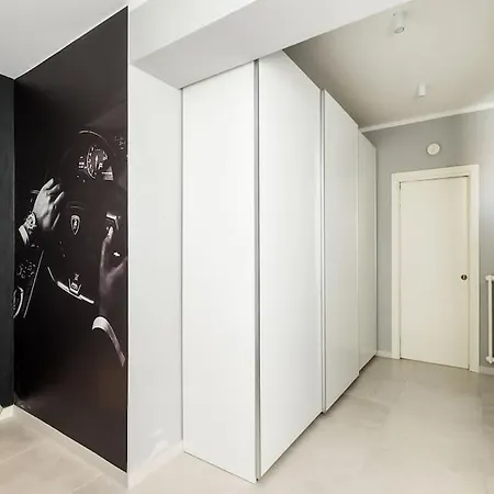 Lejlighed Harinero- Motor Valley - & Private