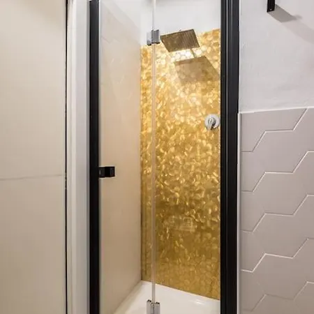 Lejlighed Harinero- Motor Valley - & Private *