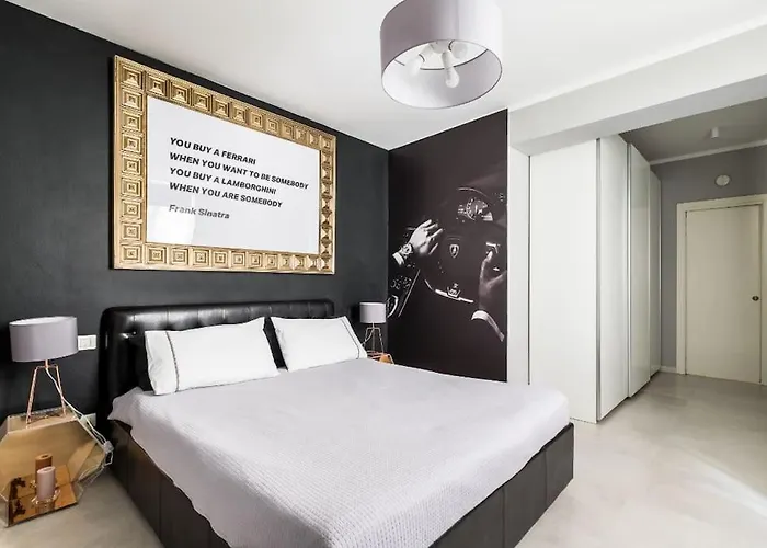 Harinero- Motor Valley - & Private * サンターガタ・ボロニェーゼ